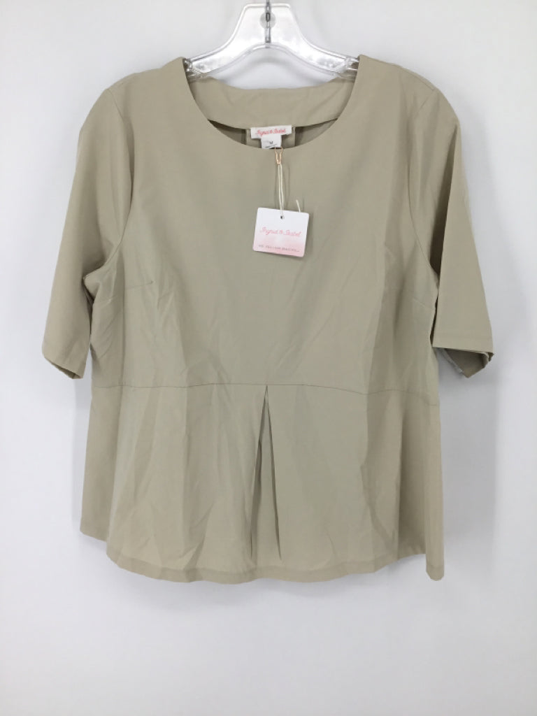 Ingrid & Isabel Size M Poly Blend Top