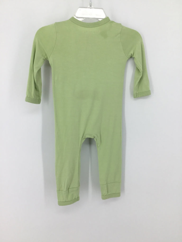 Kyte Child Size 3-6 Months Green Solid Pajamas - boys