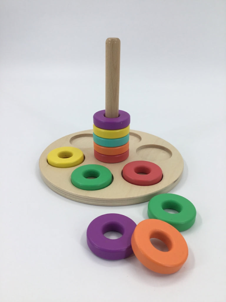 Lovevery Wooden Flexible Stacker