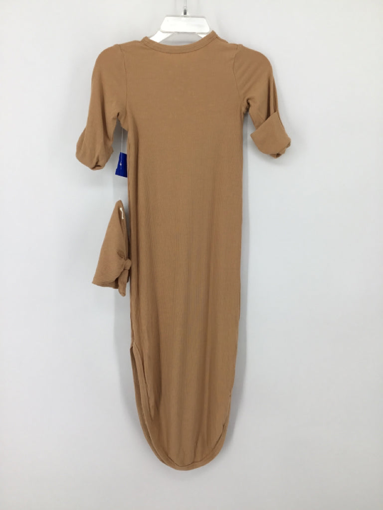 Mebie Baby Child Size 0-3 Months Tan Sleepers