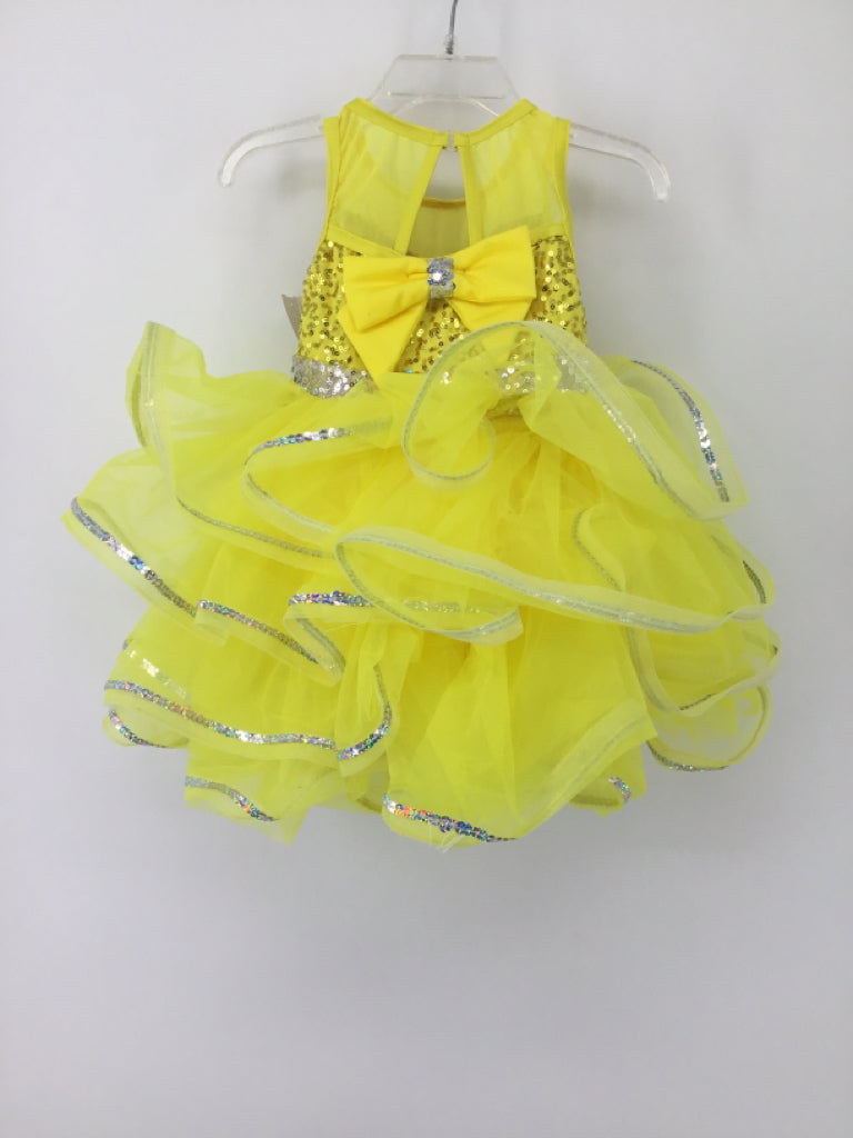 Weissman Child Size 4 Yellow Dress-Up