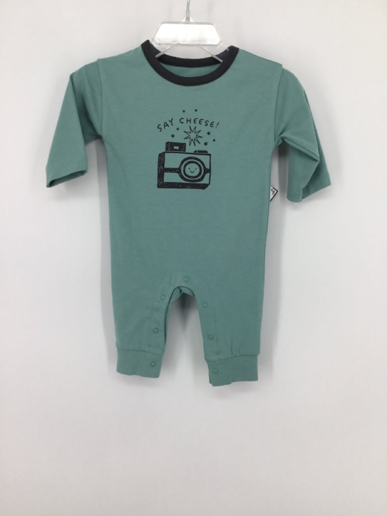 Cat & Jack Child Size Newborn Green screen printed Outfit - boys