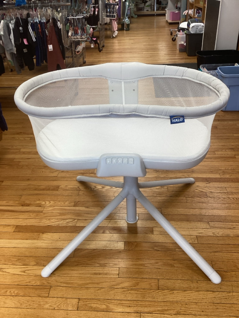 BassiNest® Soothing Swivel Sleeper 3.0 Bassinet