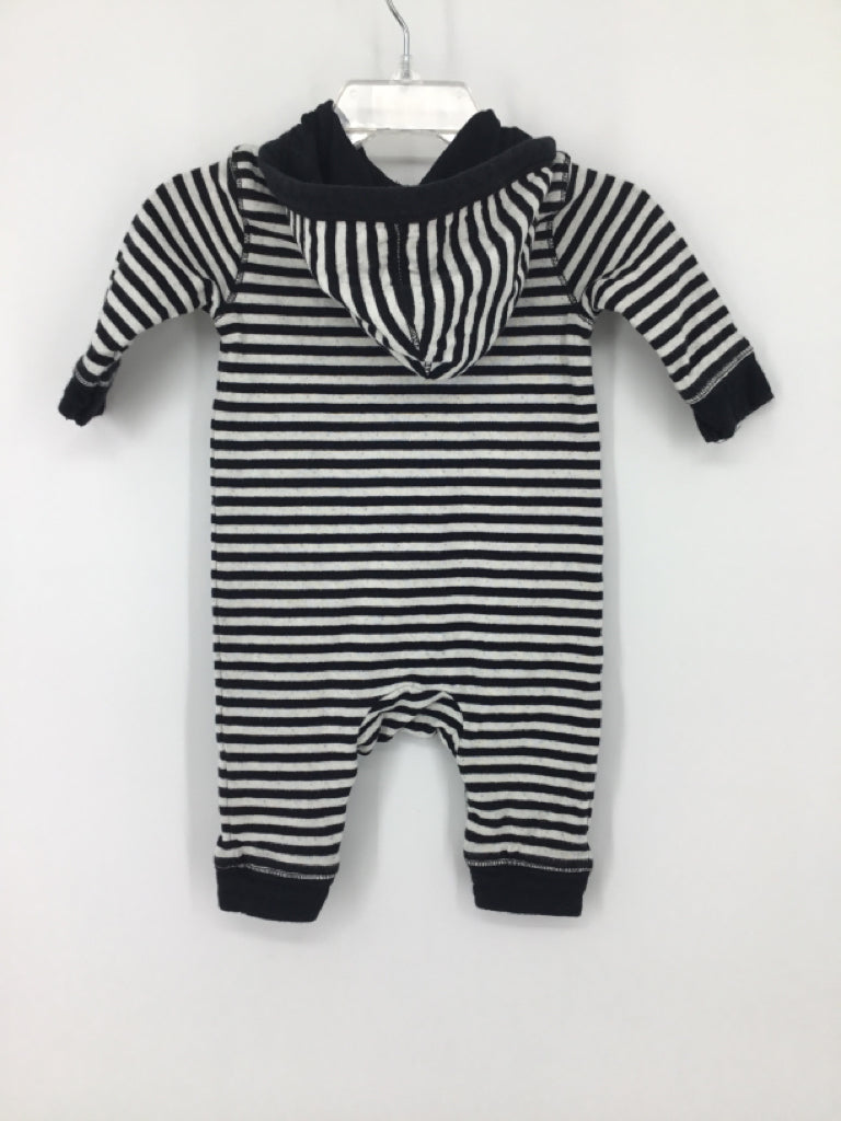 Nordstrom Child Size 3 Months Black Stripe Outfit - boys