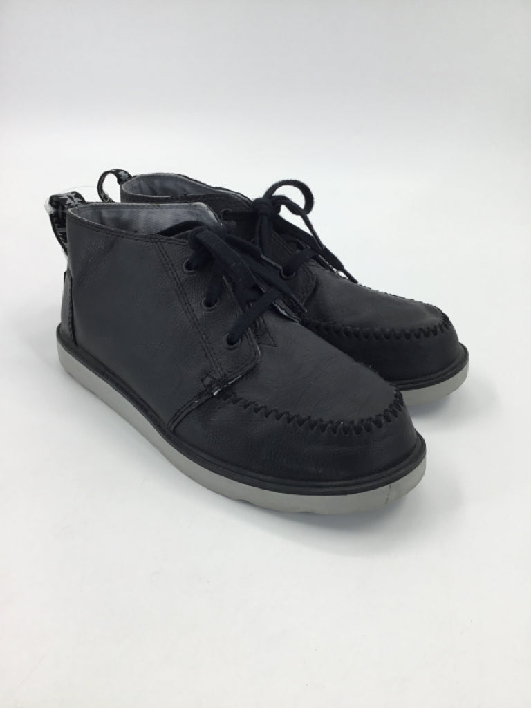 Toms Child Size 5 Youth Black Boots