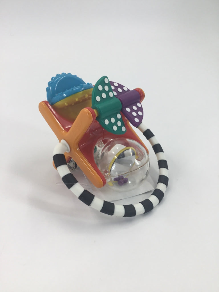 Sassy Grasping Rattle