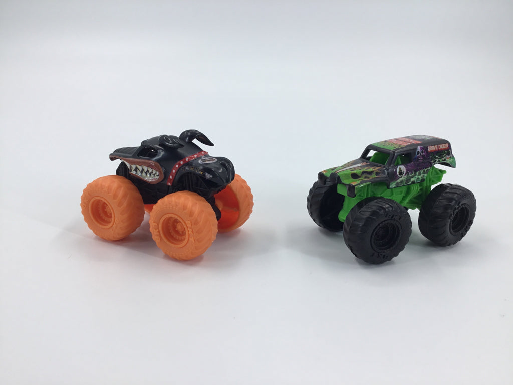 Monster Jam  Click & Flip Grave Digger & El Toro Loco