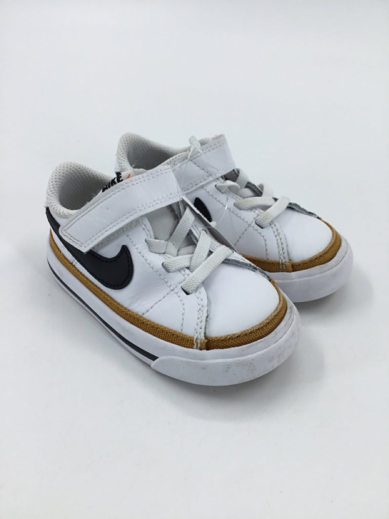 Nike Child Size 6 Toddler White Sneakers