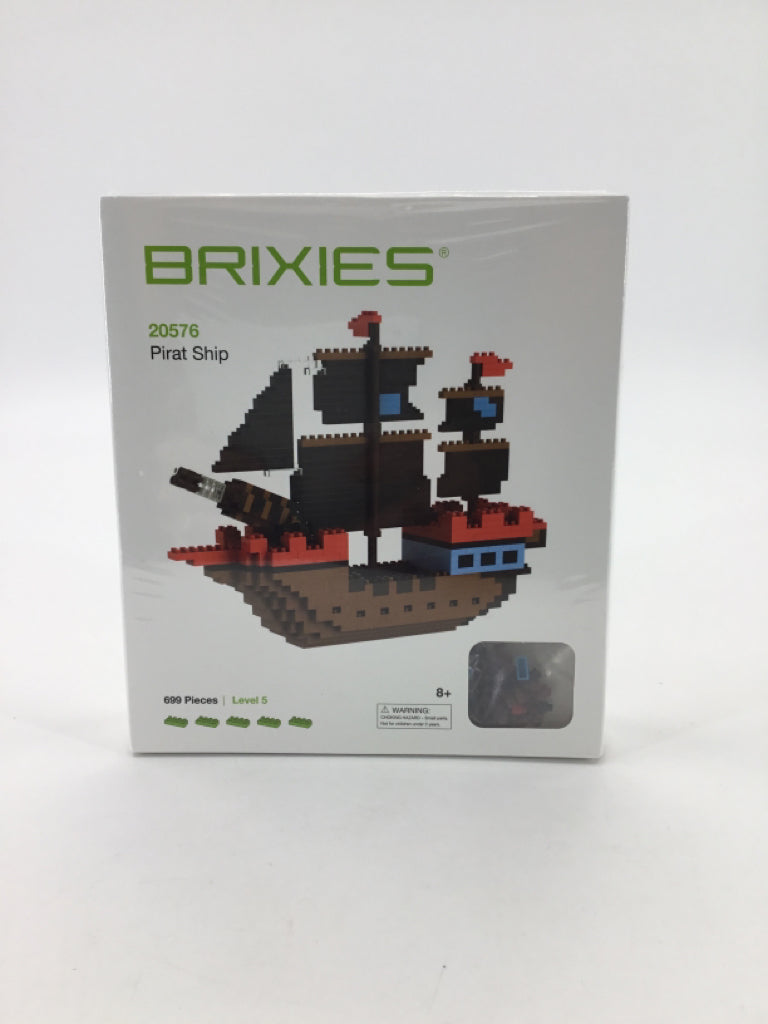 Toysmith Brixies Pirate Ship Micro-building Block Set