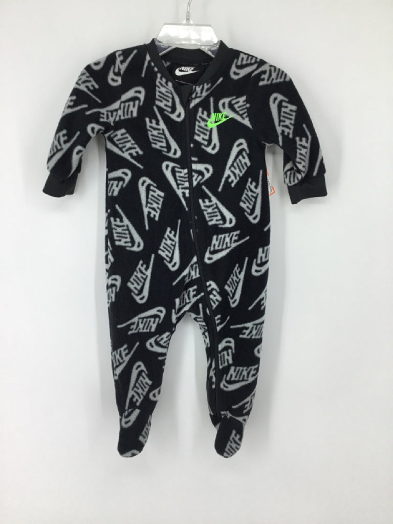 Nike Child Size 6 Months Black Sleepers