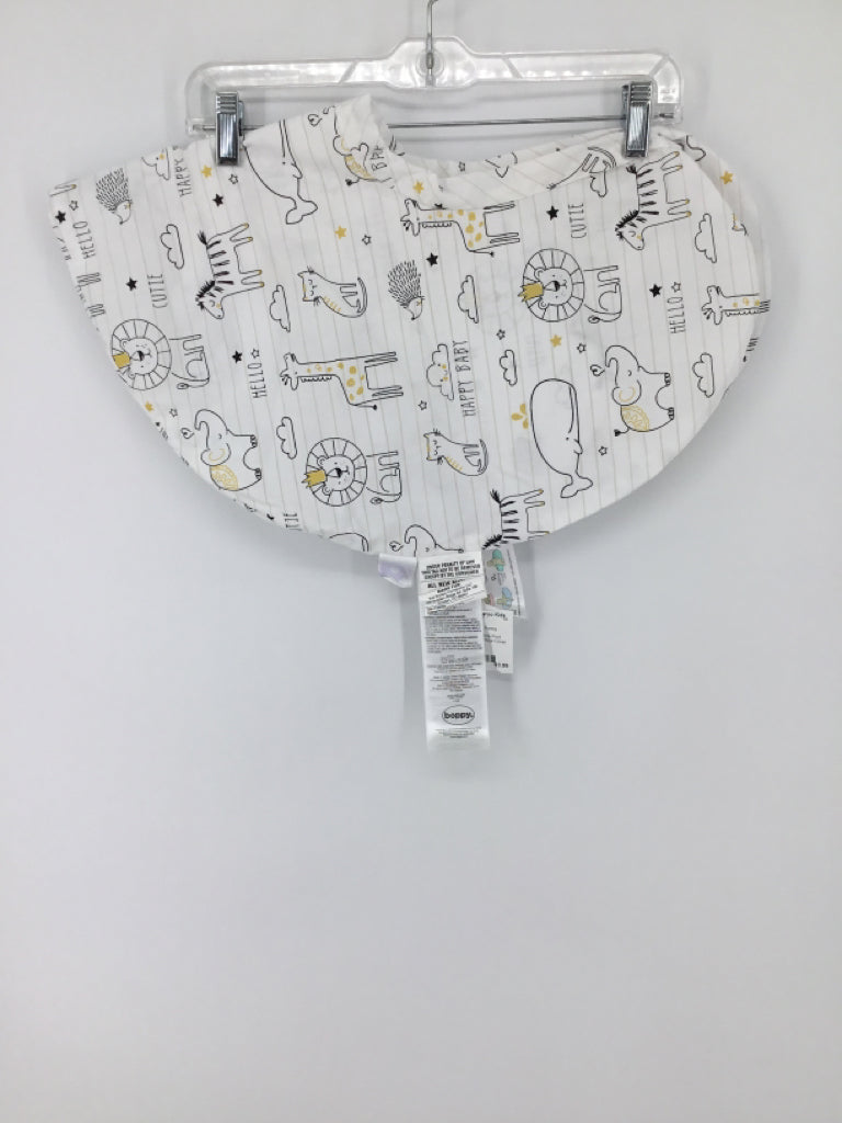 Boppy White Print Nursing Pillow Cover