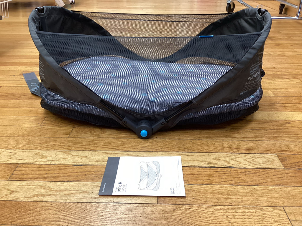Munchkin Brica Fold 'n Go Baby Travel Bassinet