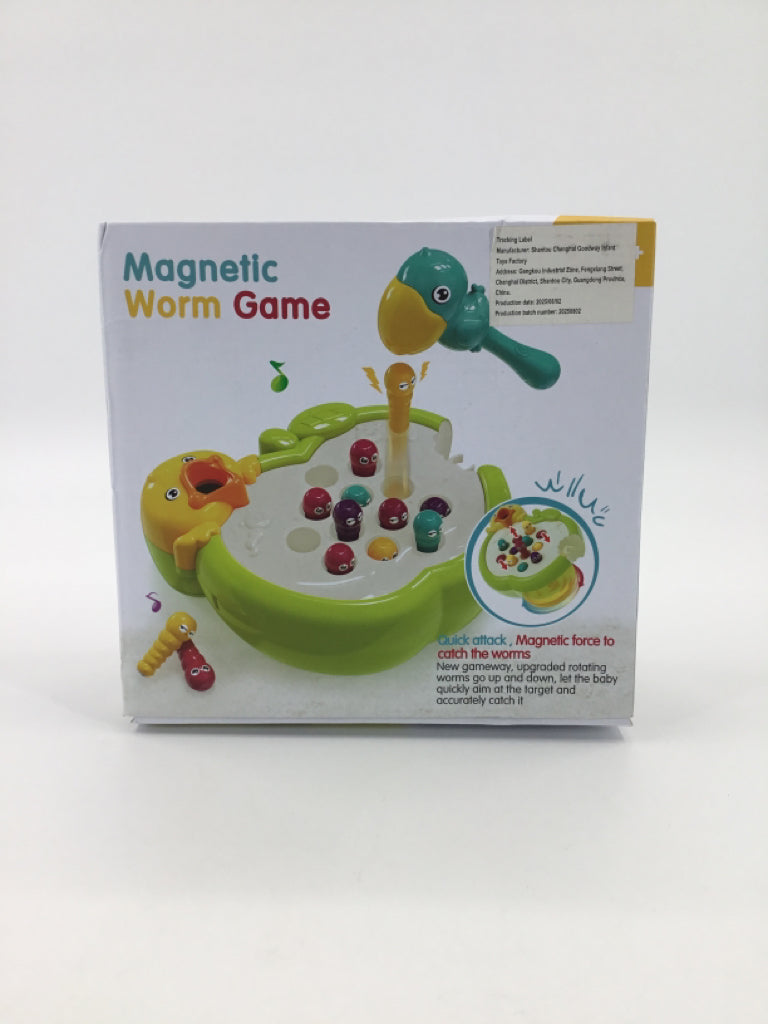 Magnetic Worm Game