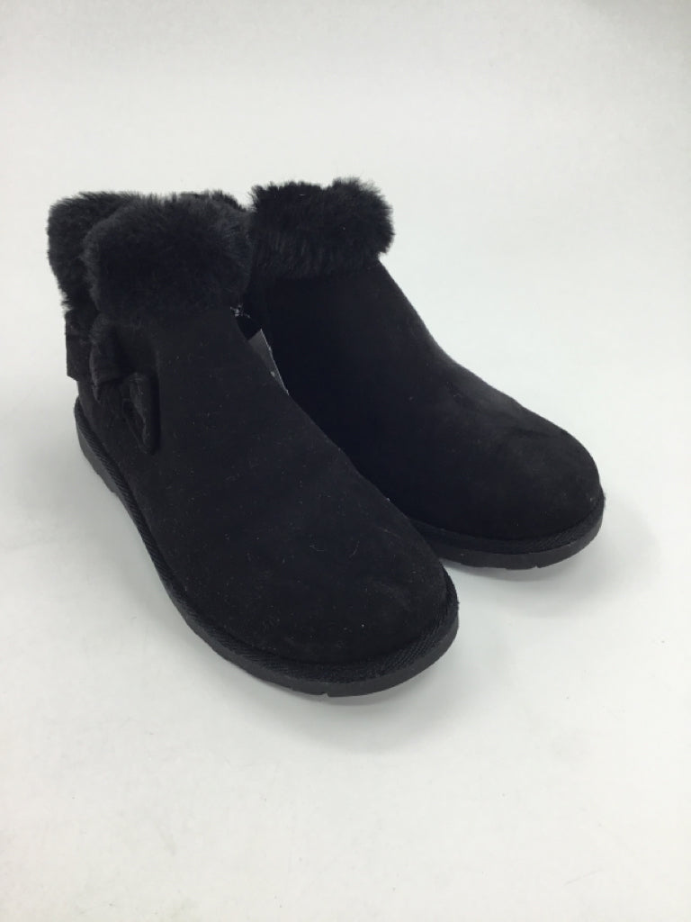 Makalu Child Size 2 Youth Black Boots