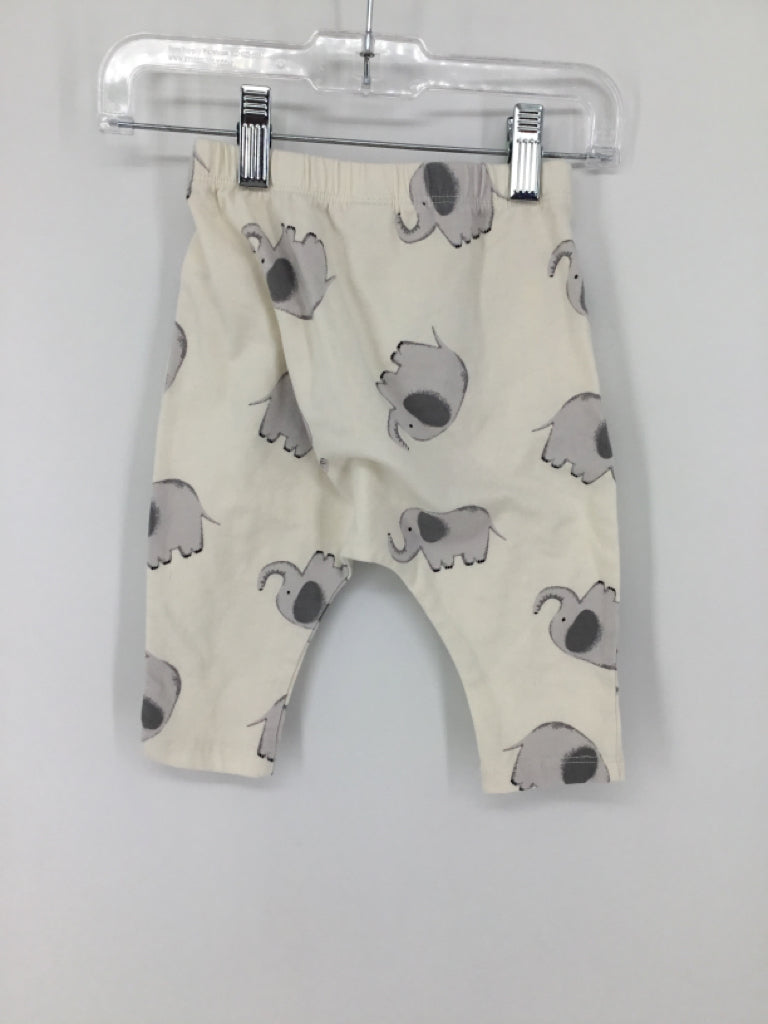 Old Navy Child Size 6-12 Months White Elephant Pants - boys