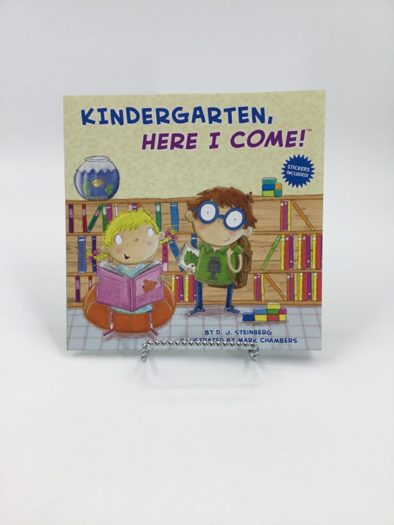 Kindergarten, Here I Come! Paperback Book