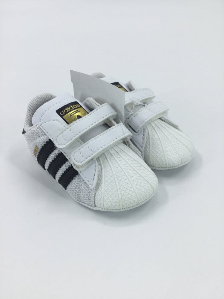 Adidas Child Size 2 Toddler White Baby/Walker Shoes