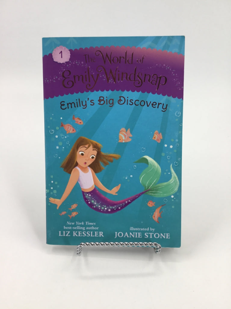 The World Of Emily Windsnap Emily's Big Discovery Paper Back Book
