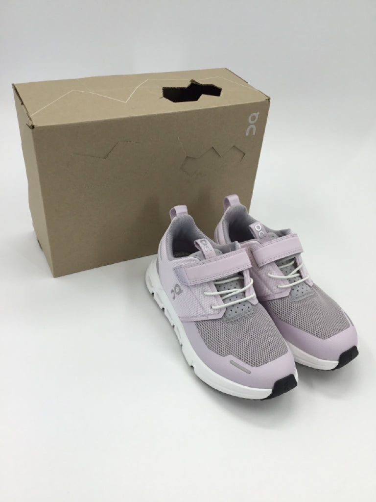 On Cloud Play Child Size 13 Purple Sneakers