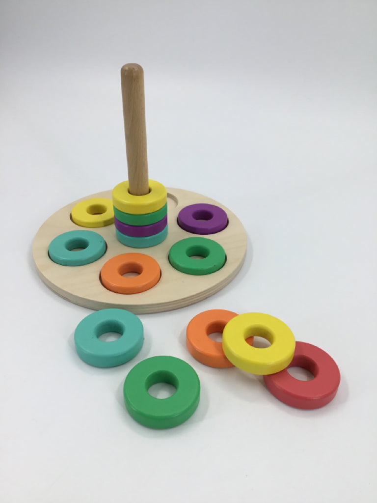 Lovevery Montessori Wobble Stacker