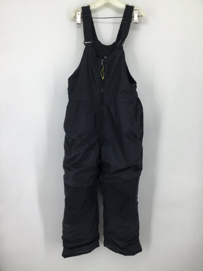 All In Motion Child Size 8 Black Solid Outerwear - boys