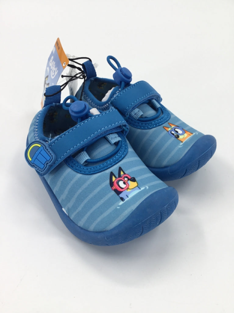 Bluey Child Size 5 Toddler Blue Water Shoes