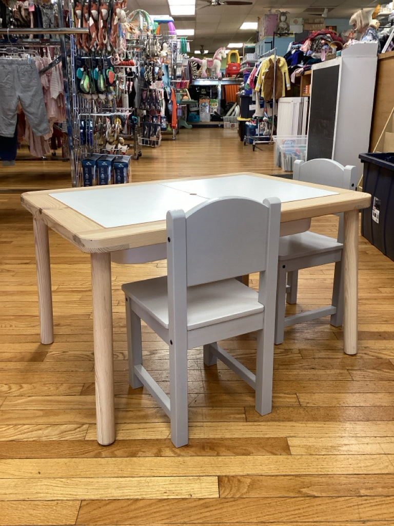 ikea FLISAT Kids Table with TROFAST Storage Boxes & 2 SUNDVIK Chairs