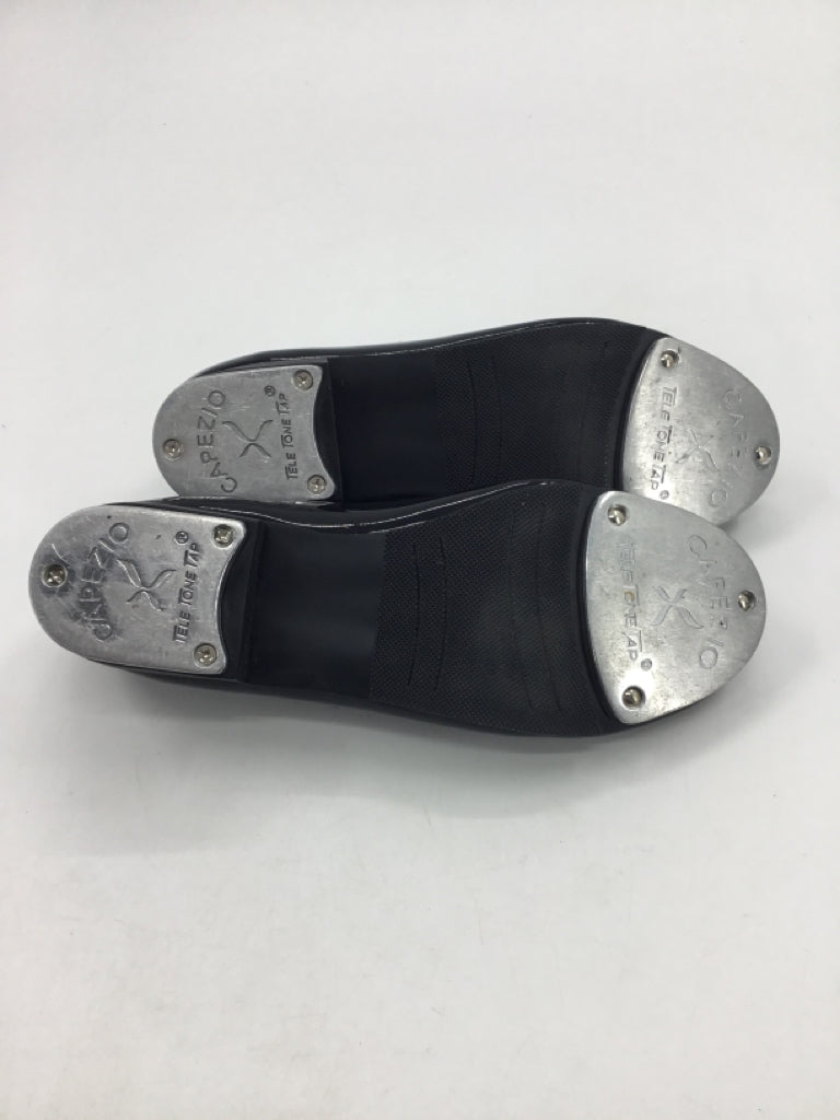 Capezio Child Size 5.5 Youth Black Sport/Dance Shoes
