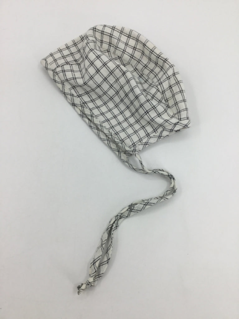 Briar Child Size 2 White Stripe Hats - boys