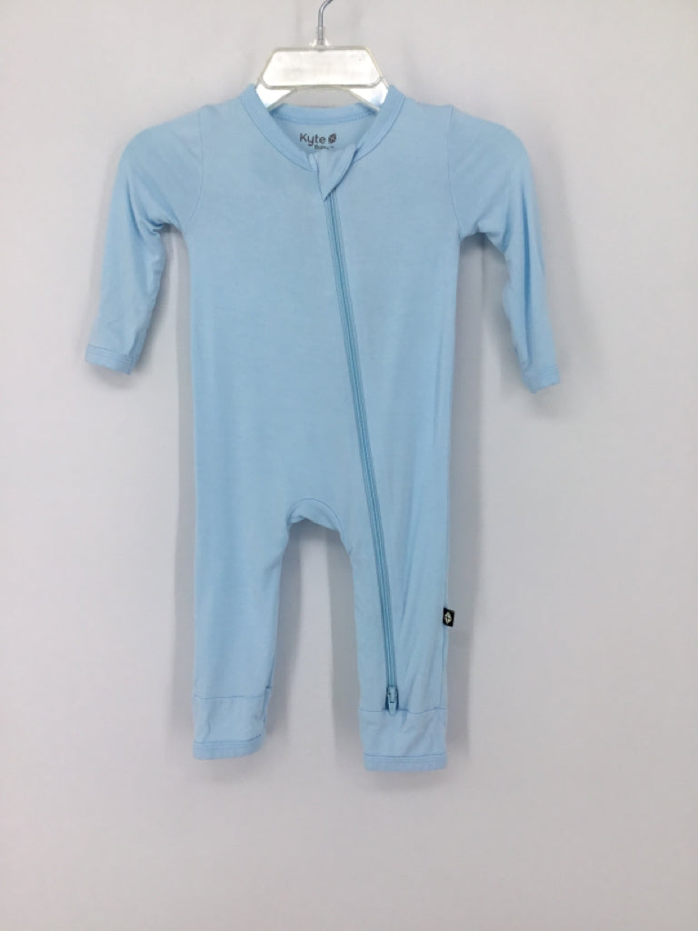 Kyte Child Size 0-3 Months Blue Solid Pajamas - boys