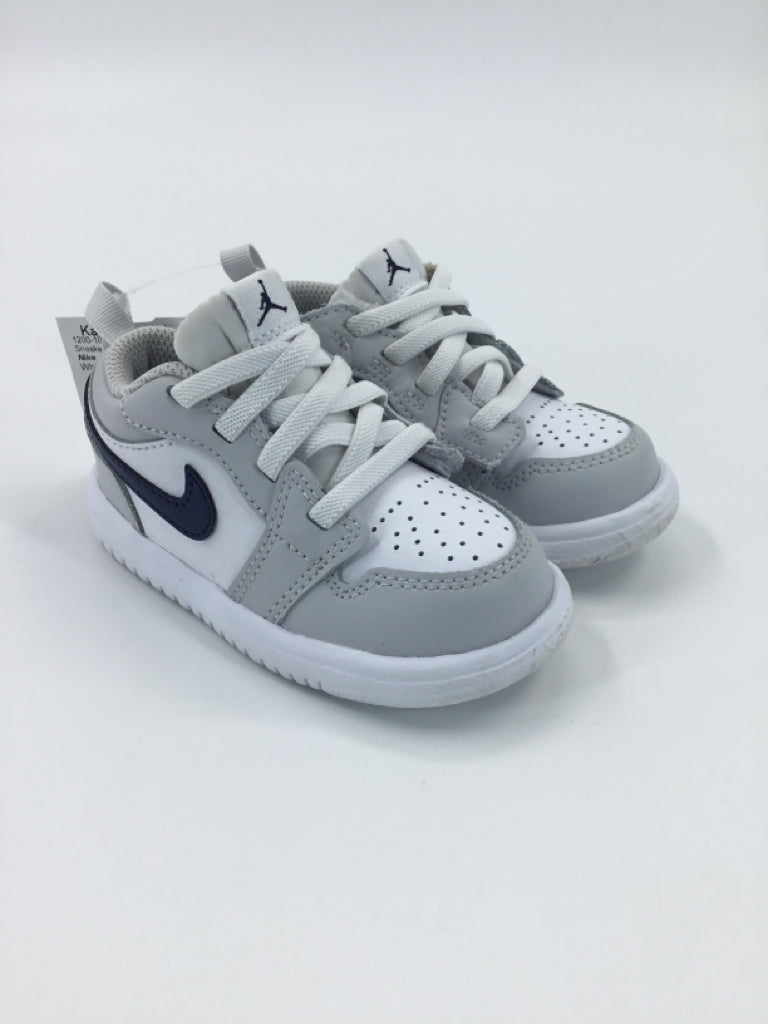 Nike Child Size 6 Toddler White Sneakers