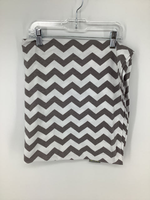 Itzy Ritzy Nursing Happens Scarf