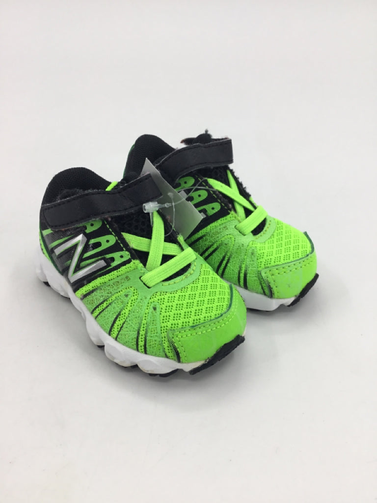 New Balance Child Size 3 Toddler Green Sneakers
