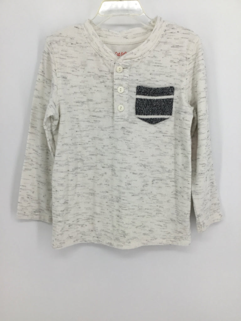 Cat & Jack Child Size 5 White Marbled Shirt - boys