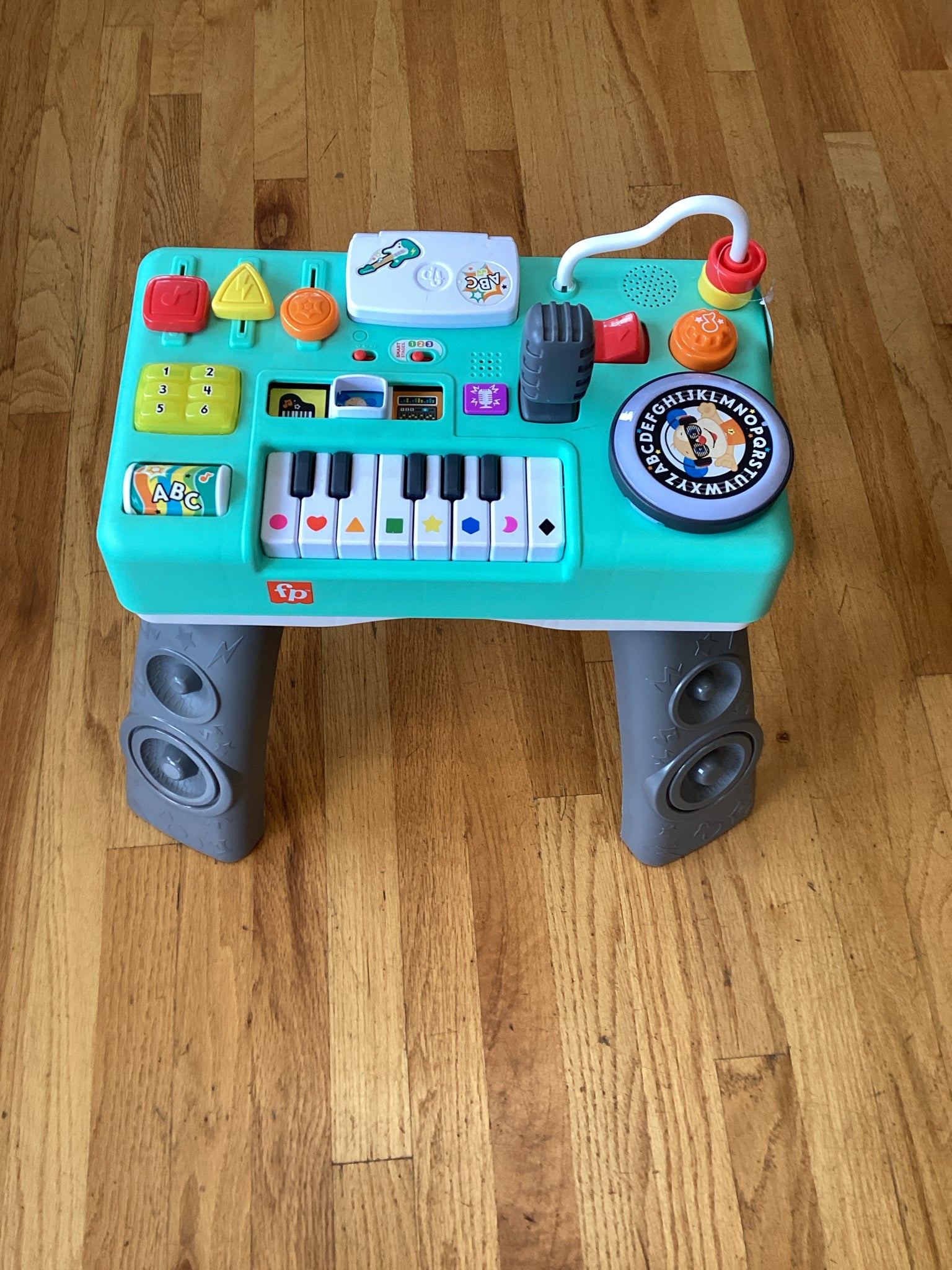 Fisher-Price Laugh & Learn Mix & Learn DJ Table