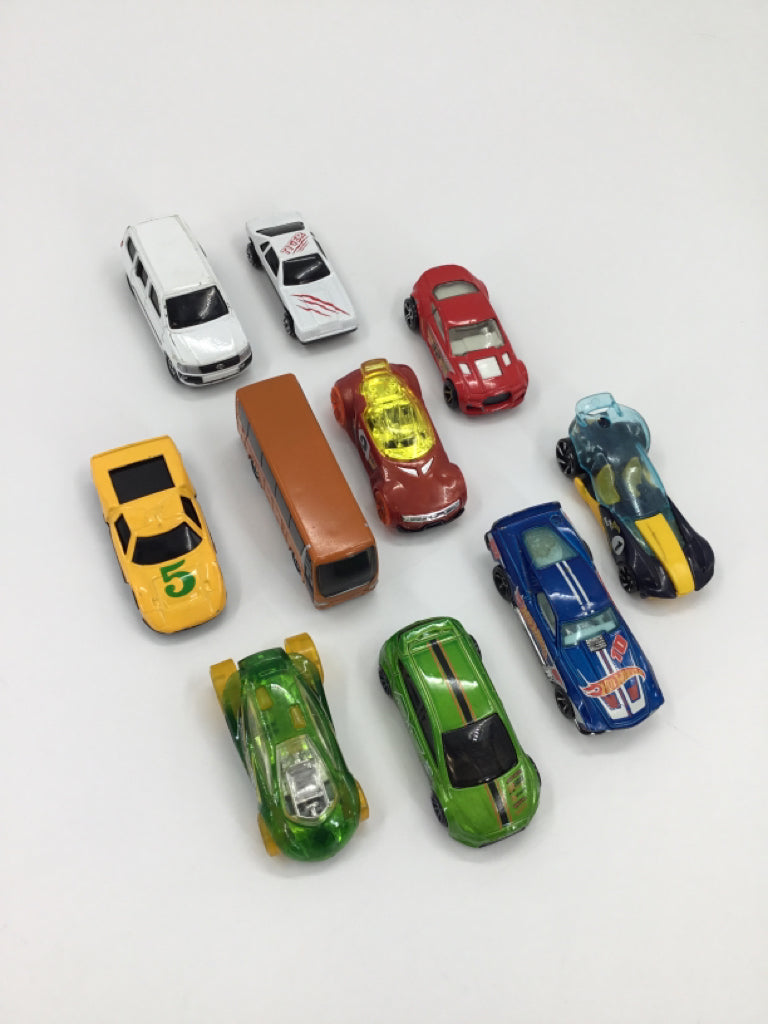 Hot Wheels Set of 10 Assorted Vehicles