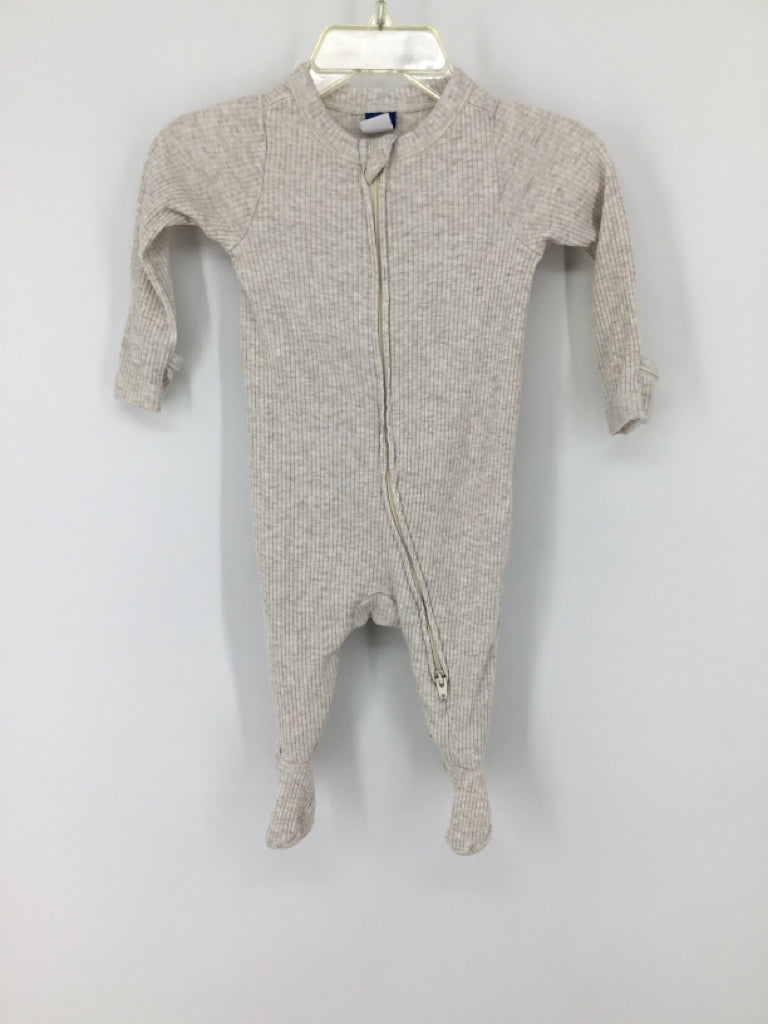 Old Navy Child Size 0-3 Months Gray Sleepers