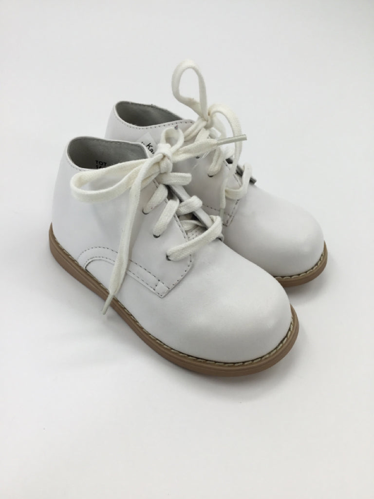Willit Child Size 6.5 Toddler White Dress Shoes