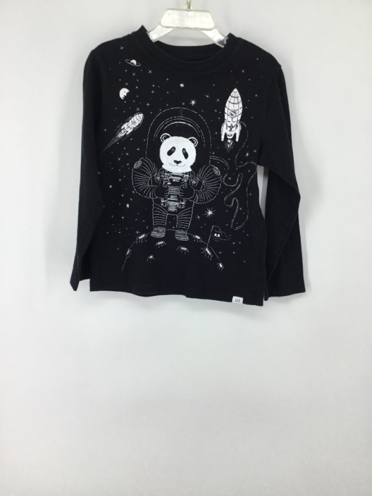 Baby Gap Child Size 5 Black screen printed T-shirt - boys