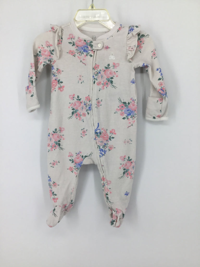 Baby Gap Child Size 0-3 Months White Sleepers