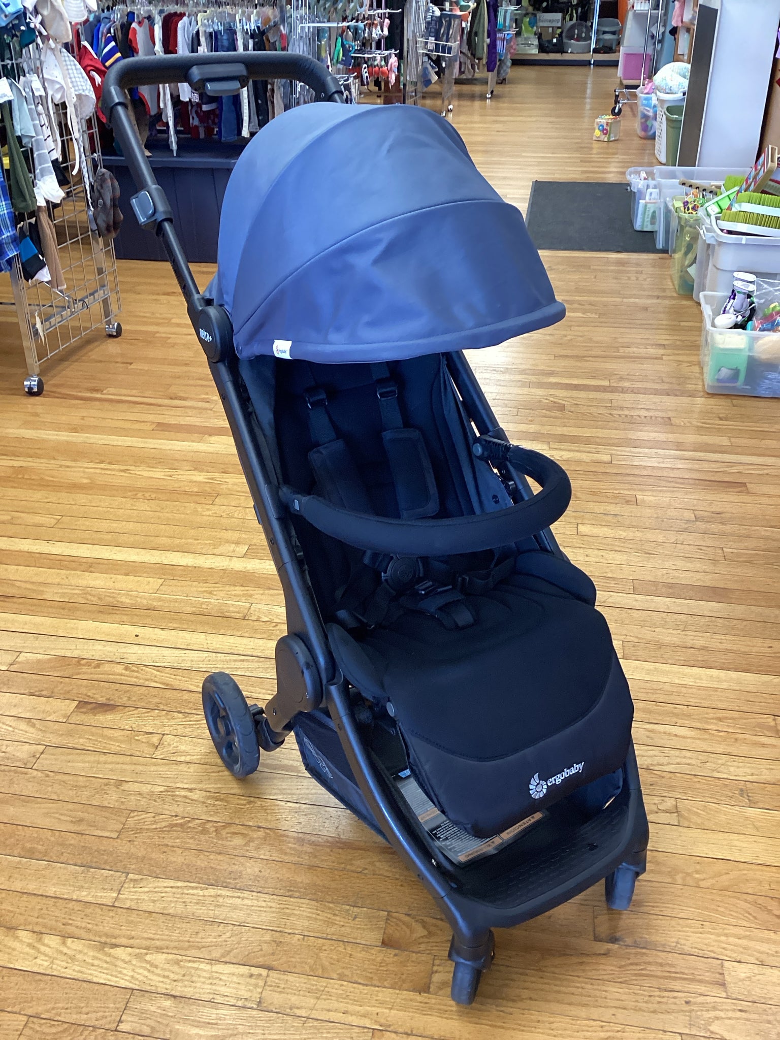 Ergobaby Metro+ Compact Baby Stroller - 2023 - folds SMALL!