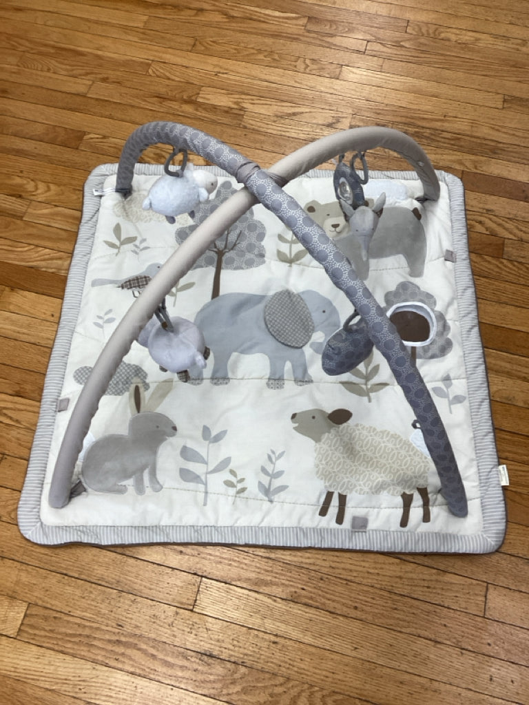 Skip Hop + Pottery Barn Kids Animal Friends Classic Activity Gym