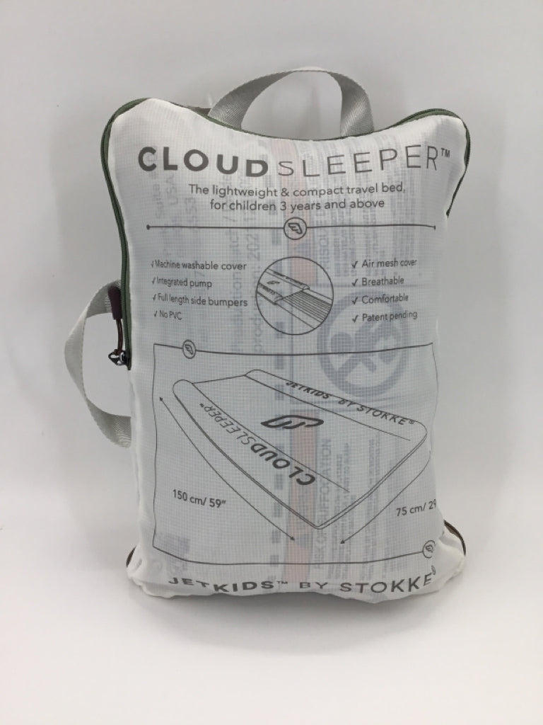 Jet Kids by Stokke Cloud Sleeper