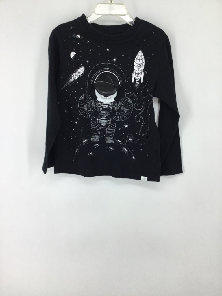 Baby Gap Child Size 5 Black screen printed T-shirt - boys