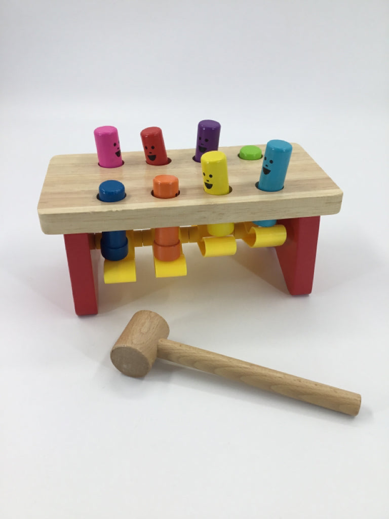 Melissa & Doug Deluxe Pounding Bench