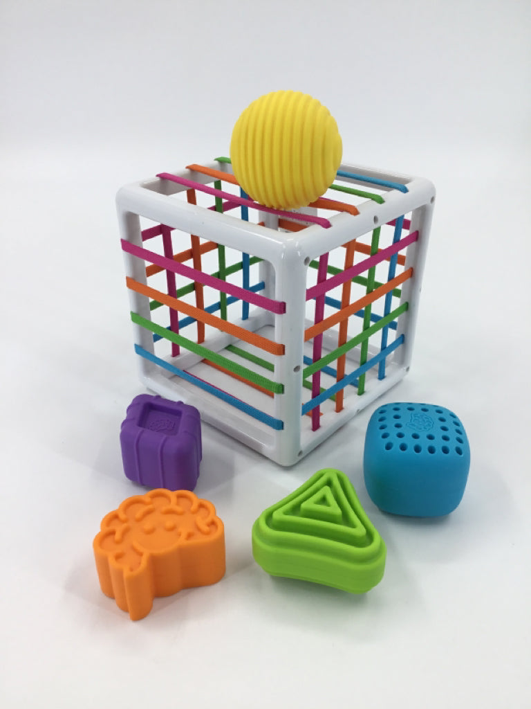 Fat Brain Toys Inny Bin - PFC missing one piece