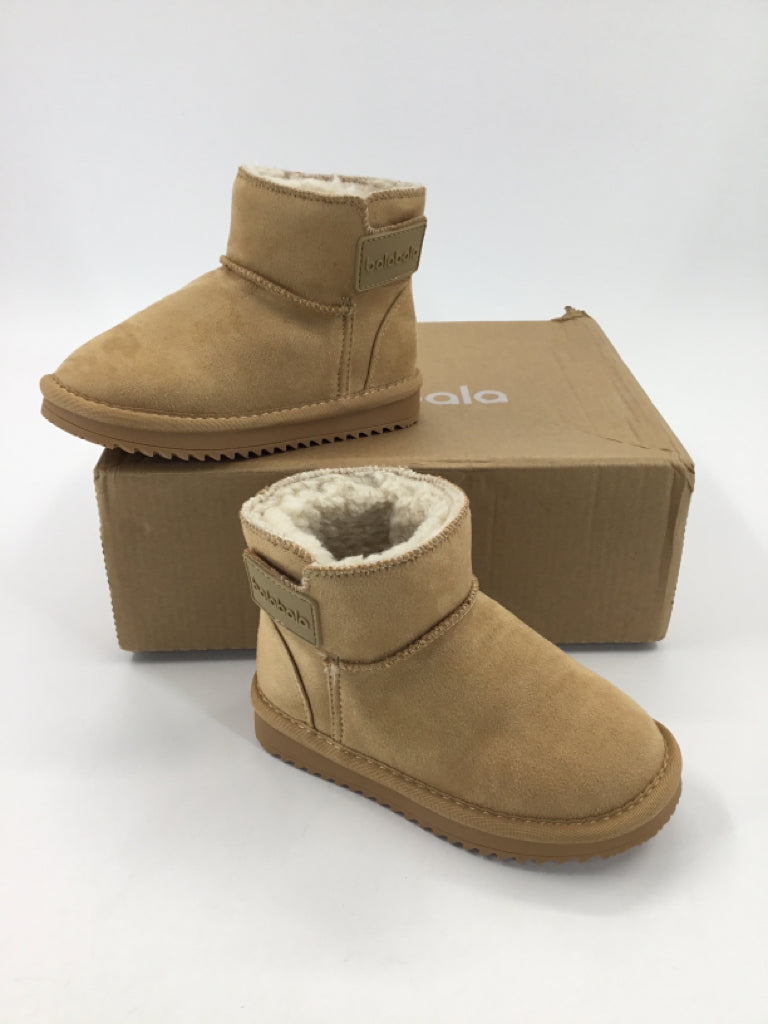 Balabala Child Size 9.5 Tan Boots