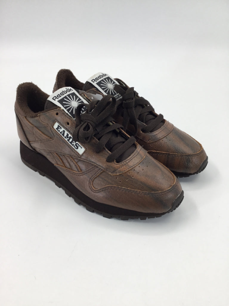 Reebok Child Size 5.5 Brown Sneakers