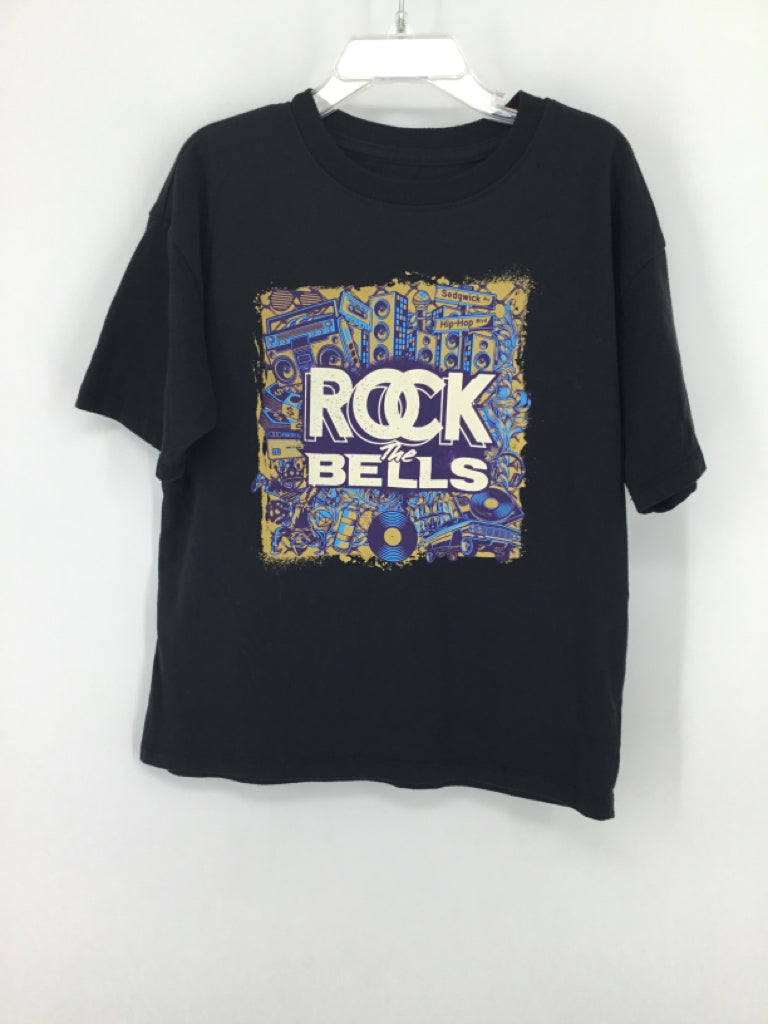 Gap Kids Child Size 6 Black screen printed T-shirt - boys