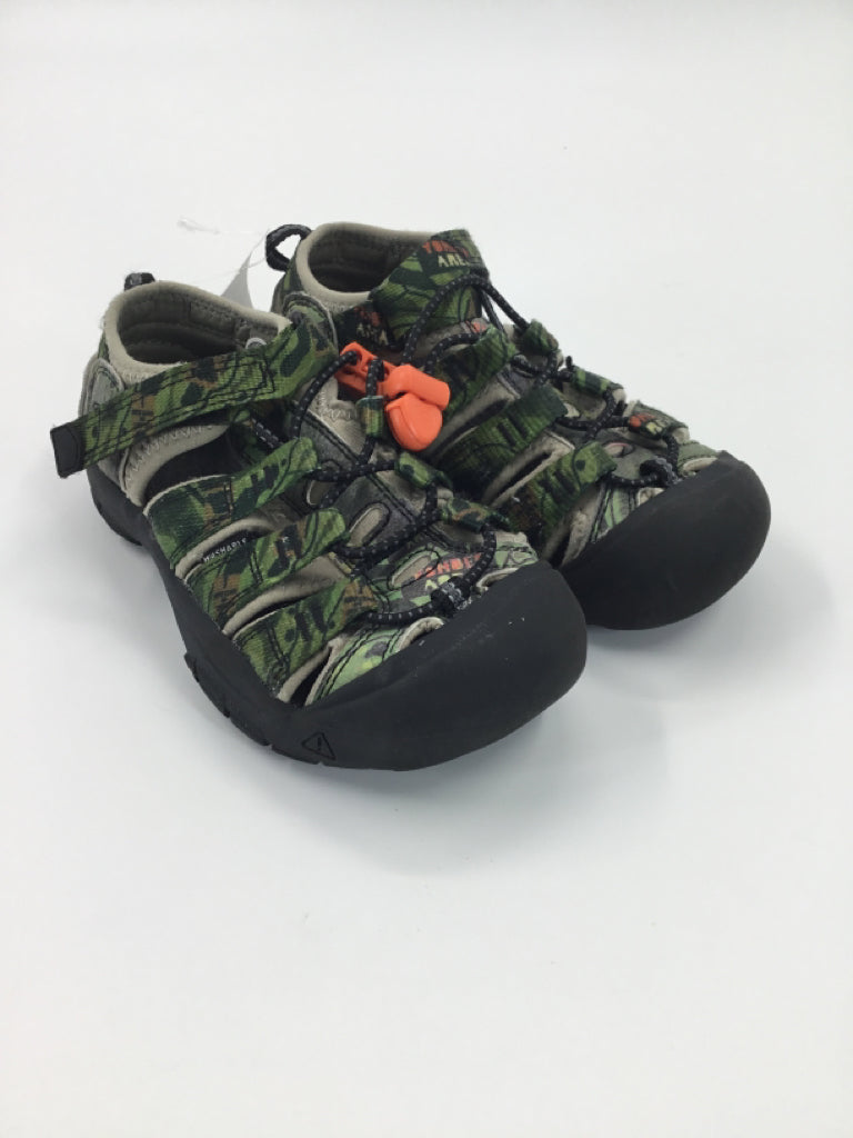 Keen Child Size 13 Green Sandals/Flip Flops